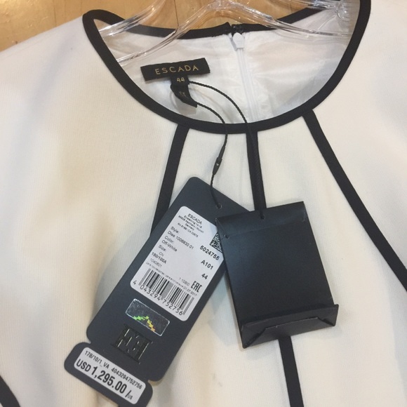 Winter white with black line dress by Escada - Picture 2 of 8